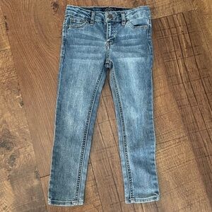 Girls lucky brand size 4/5 Zoe skinny blue jeans